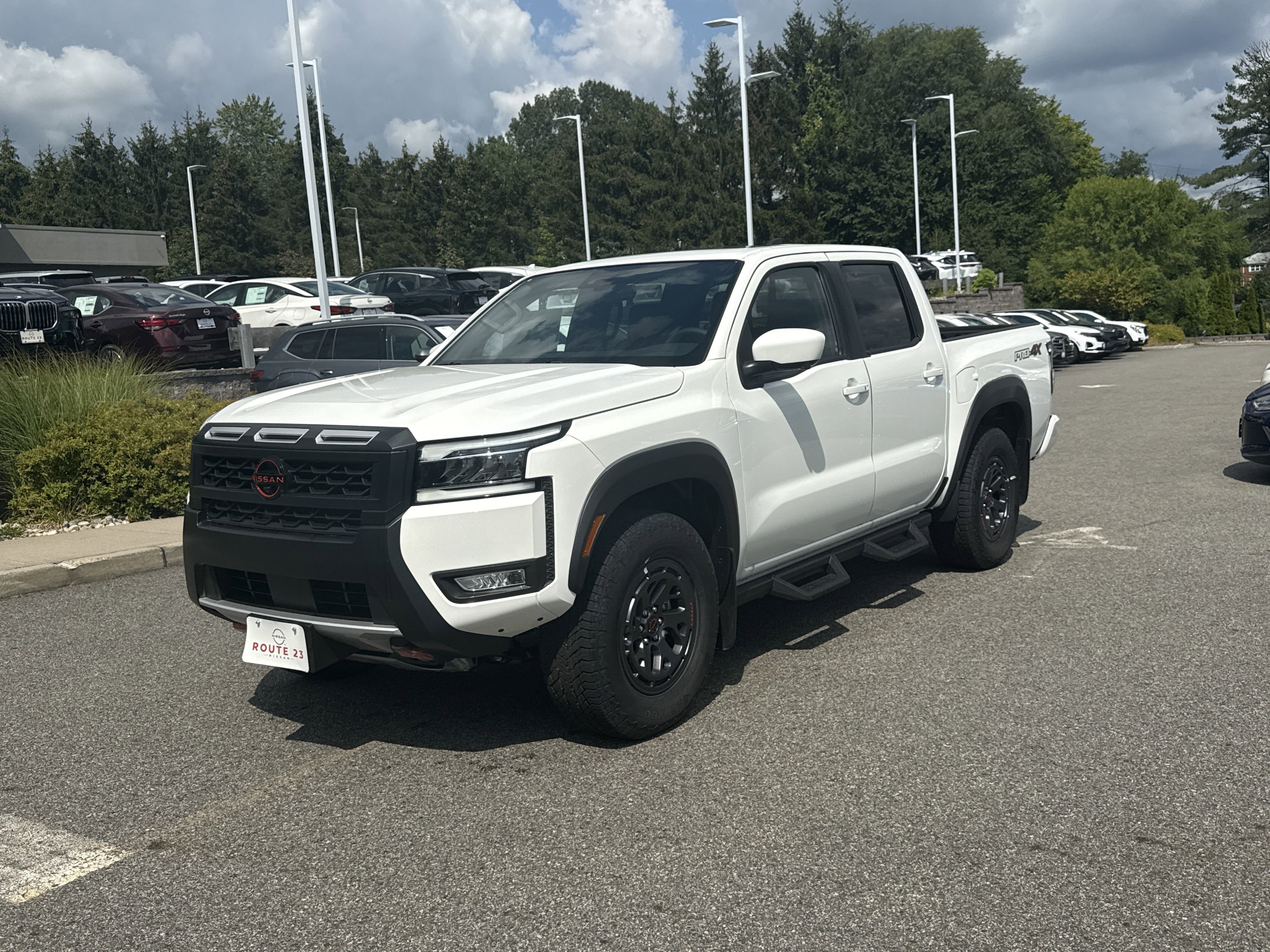New 2025 Nissan Frontier PRO-4X w/ Pro Premium Package