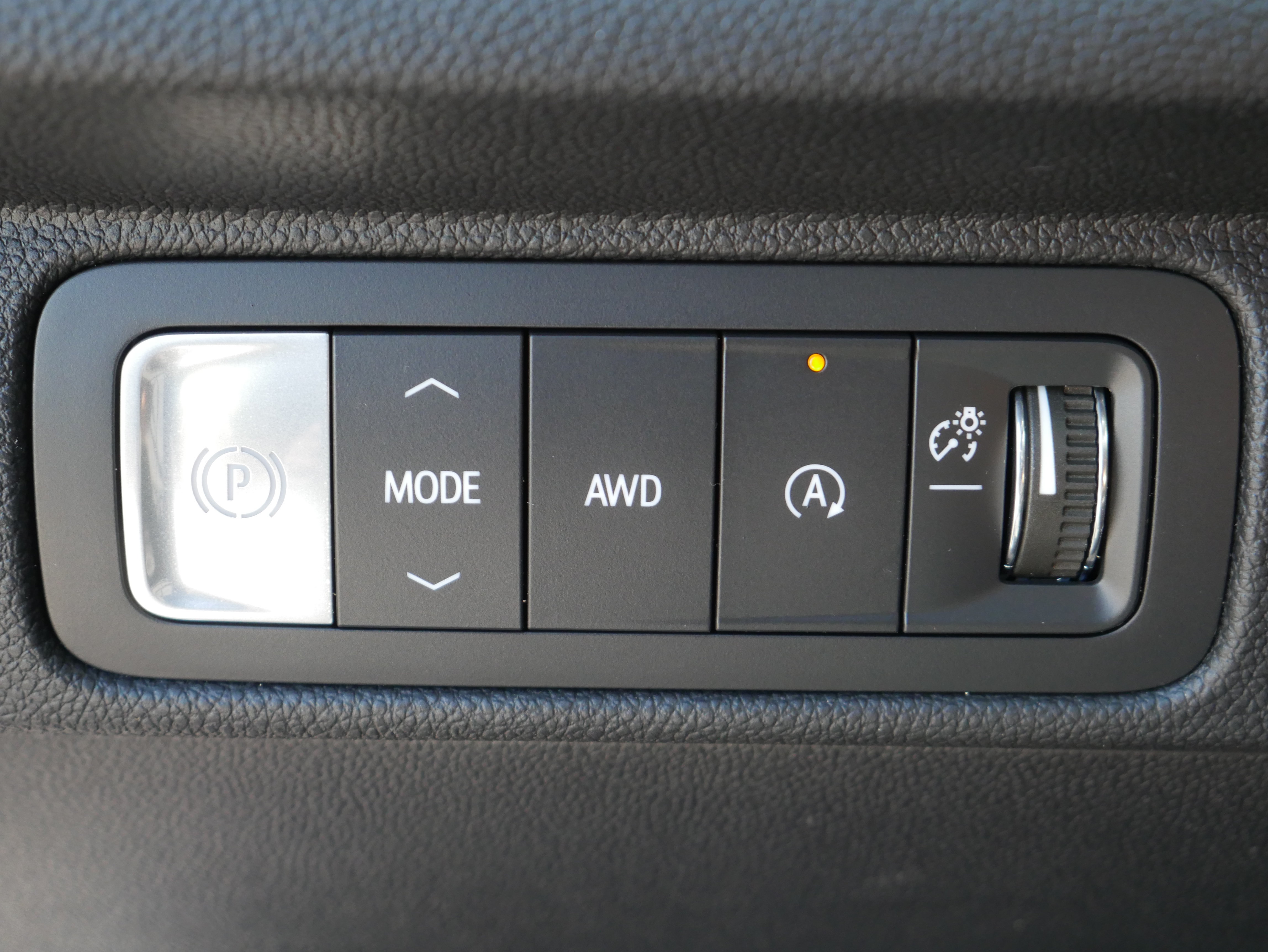 Certified 2026 Chevrolet Traverse RS AWD/4WD image 34