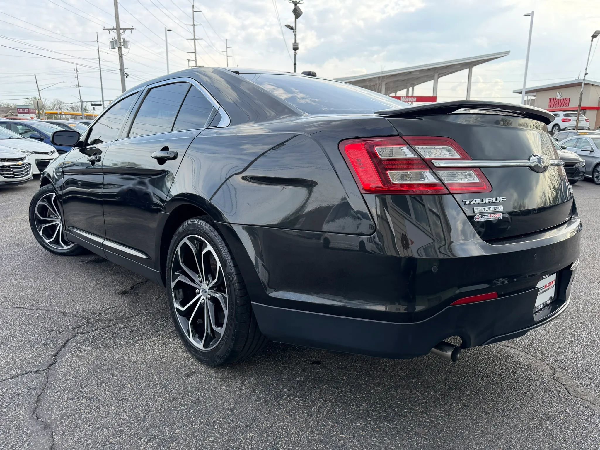 Used 2015 Ford Taurus SHO w/ Equipment Group 401A image 10