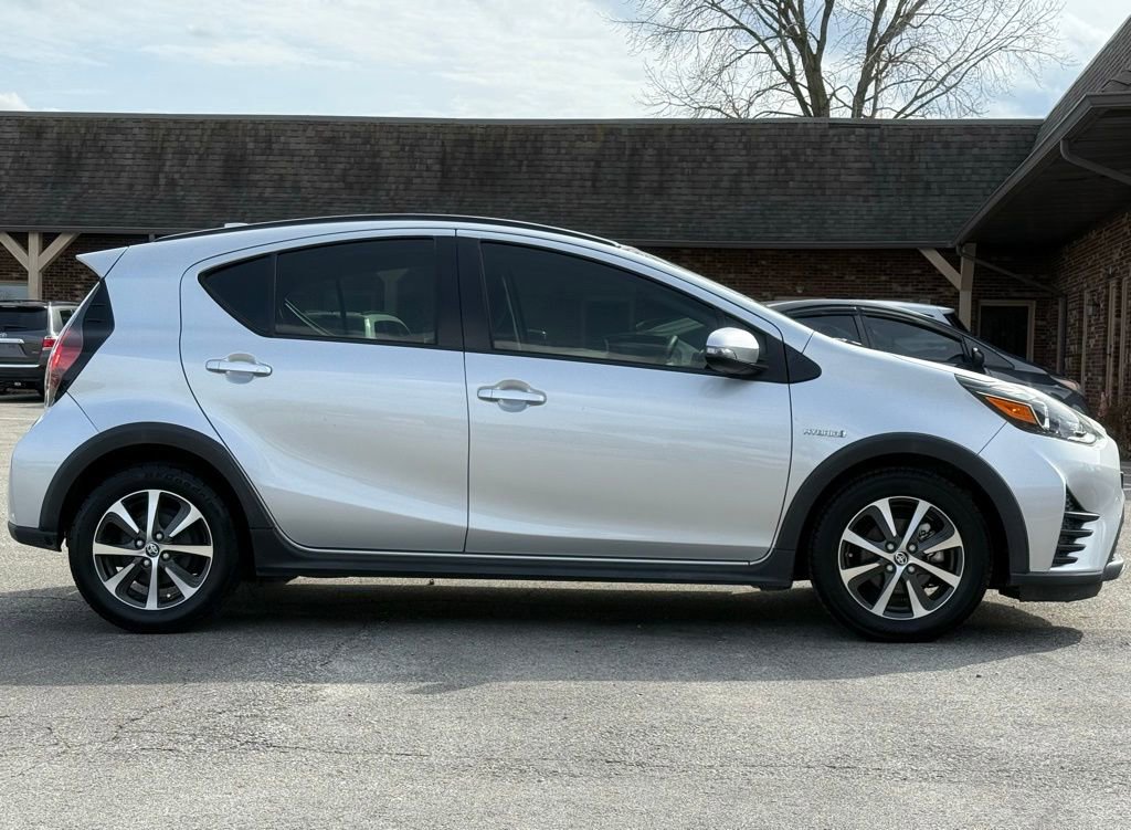 Used 2018 Toyota Prius C Two image 6