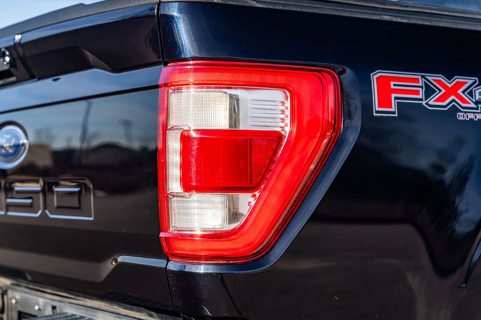 Used 2021 Ford F150 Lariat image 18