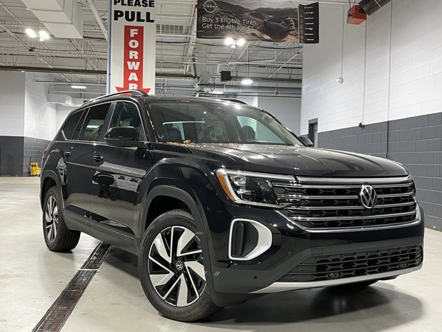 New 2026 Volkswagen Atlas SE image 2