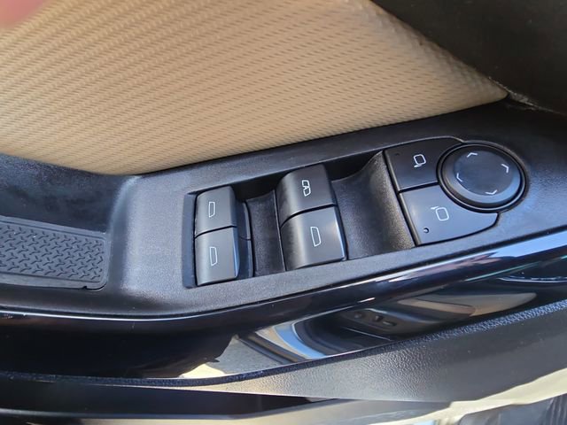 Used 2025 Chevrolet Equinox ACTIV image 28