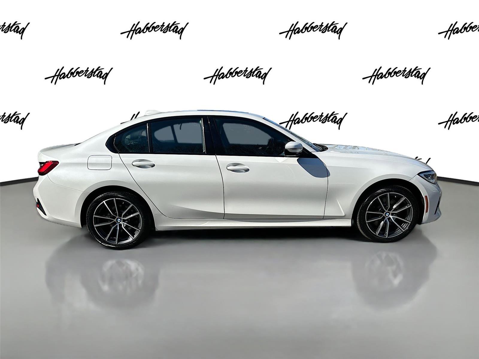 Used 2022 BMW 330i xDrive Sedan w/ Premium Package 2 image 4