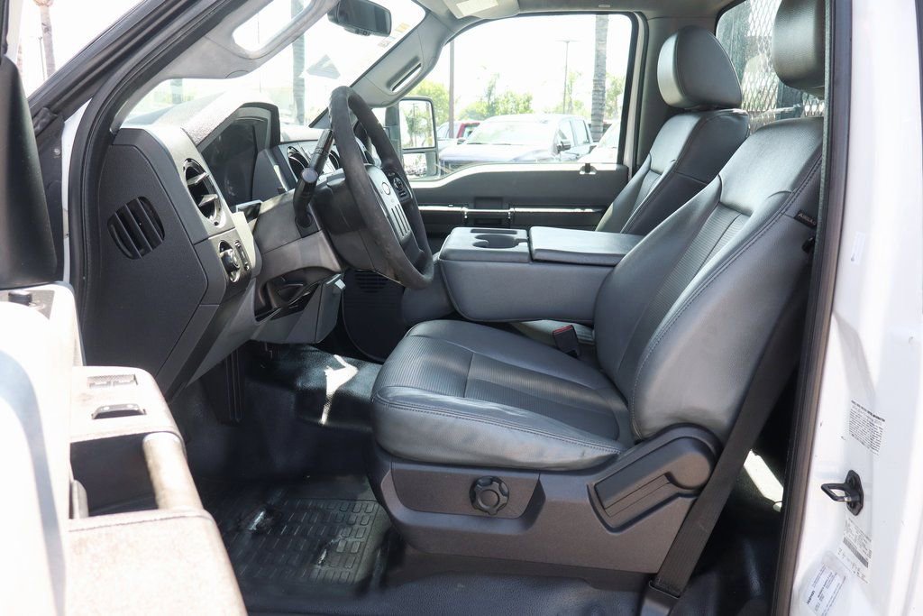 Used 2015 Ford F550 2WD Regular Cab Super Duty image 19