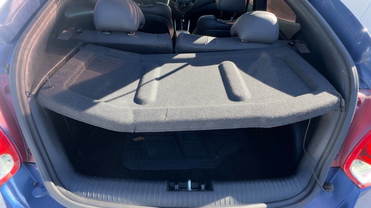 Used 2017 Hyundai Veloster Turbo image 10