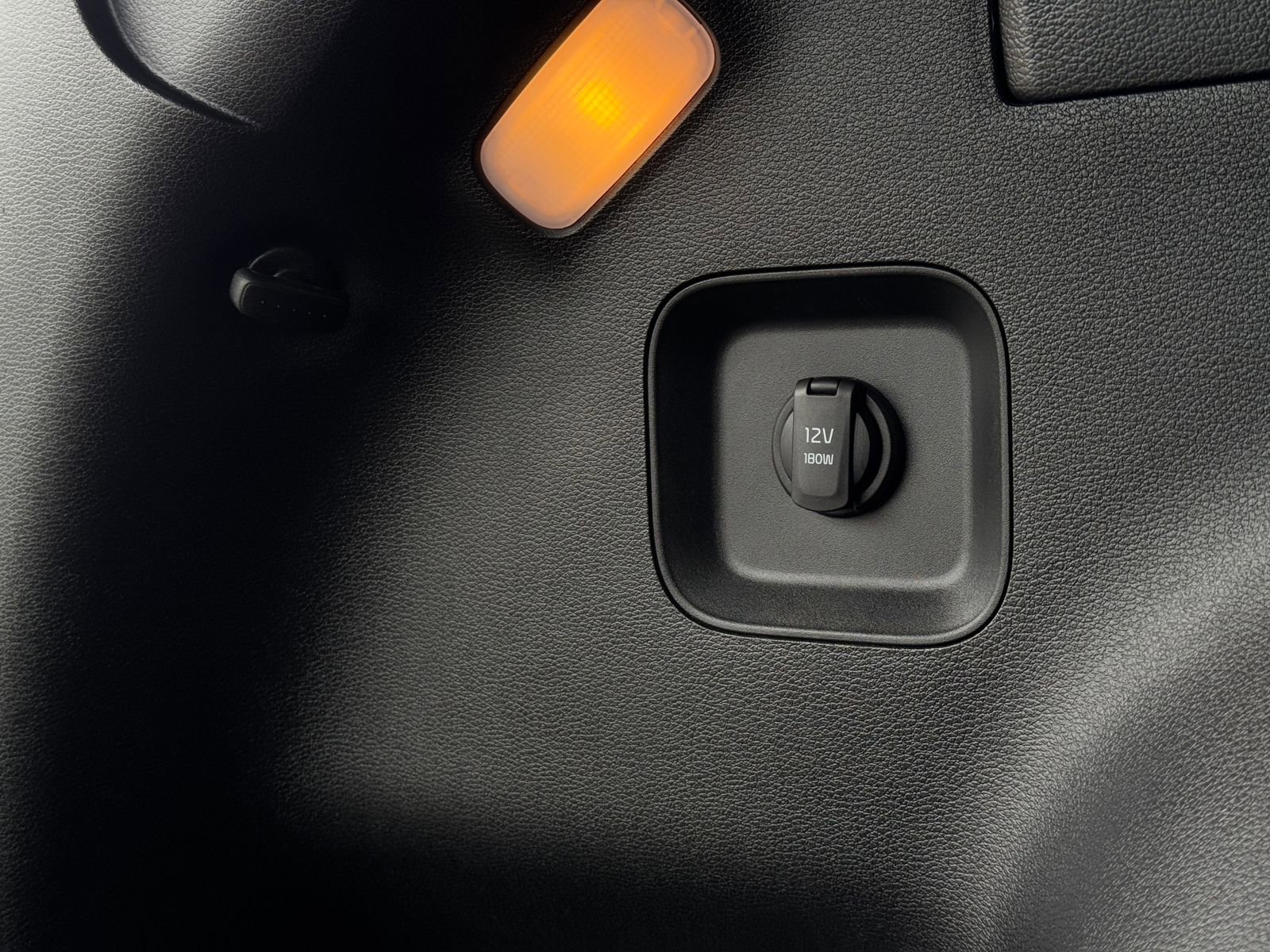 Used 2024 Kia Sportage LX image 30