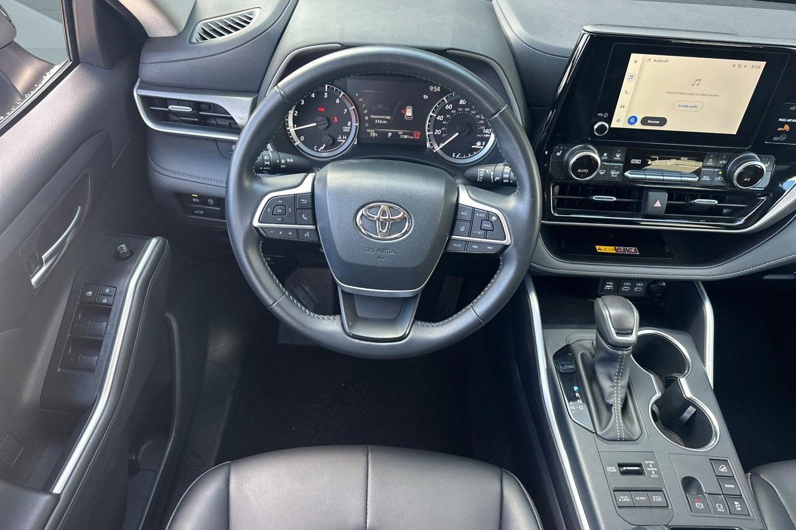 Used 2026 Toyota Highlander XLE AWD/4WD image 32