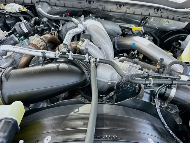 Used 2025 Ford F350 Platinum image 31