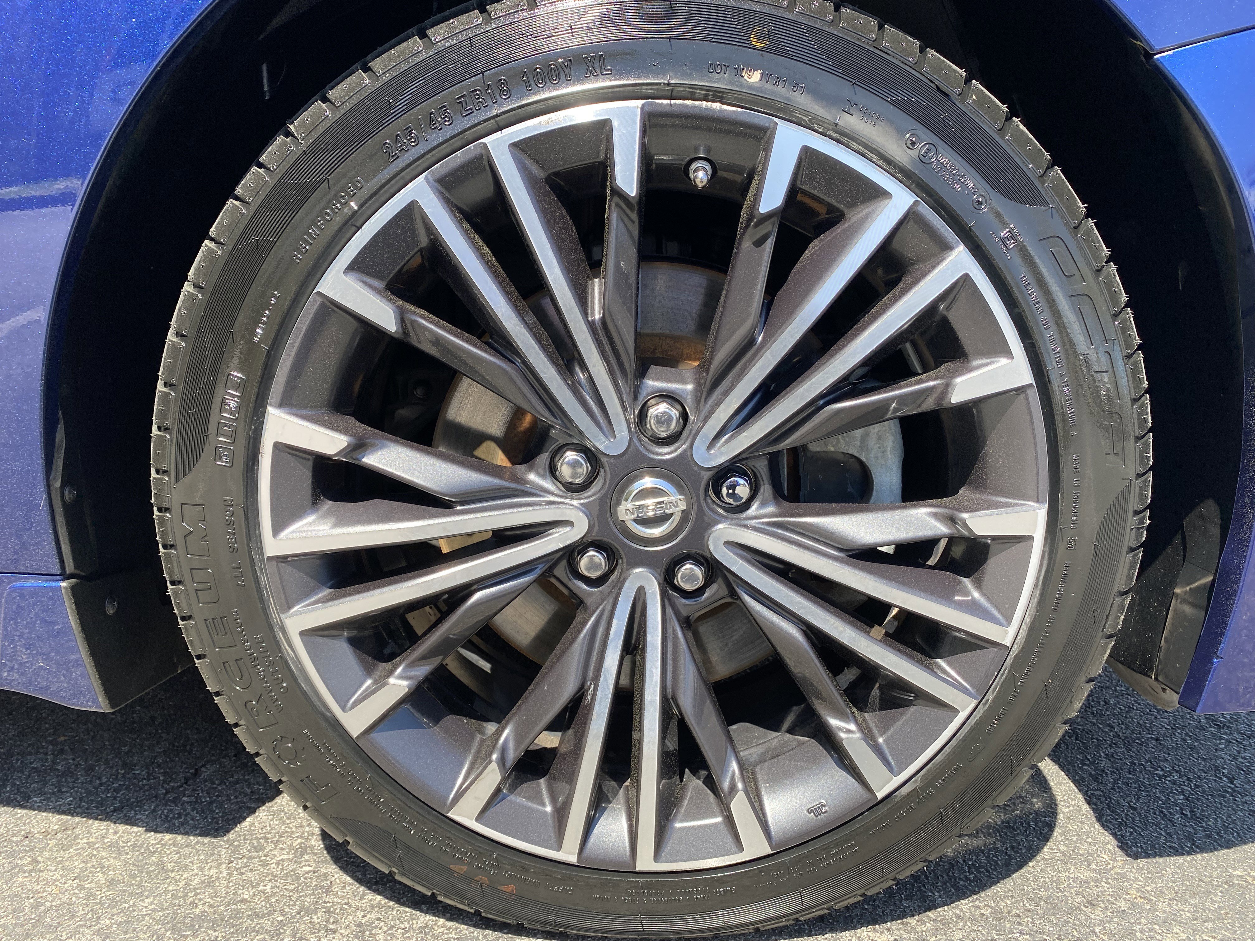 Used 2017 Nissan Maxima Platinum w/ Medallion Package image 12