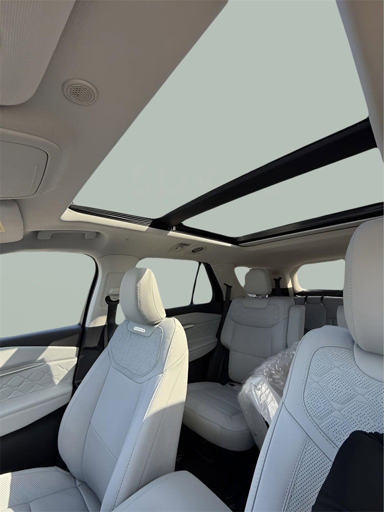 New 2025 Ford Explorer Platinum image 44