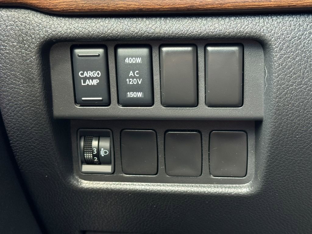 Used 2021 Nissan Titan Platinum Reserve w/ Moonroof Package image 21