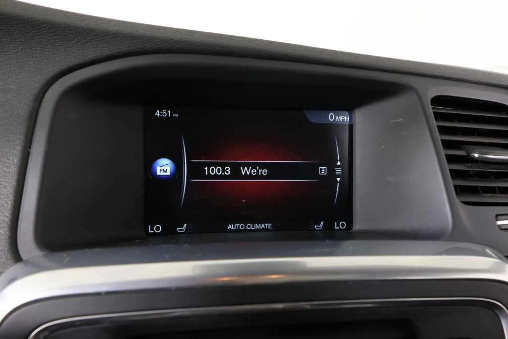 Used 2015 Volvo V60 T5 Premier image 34