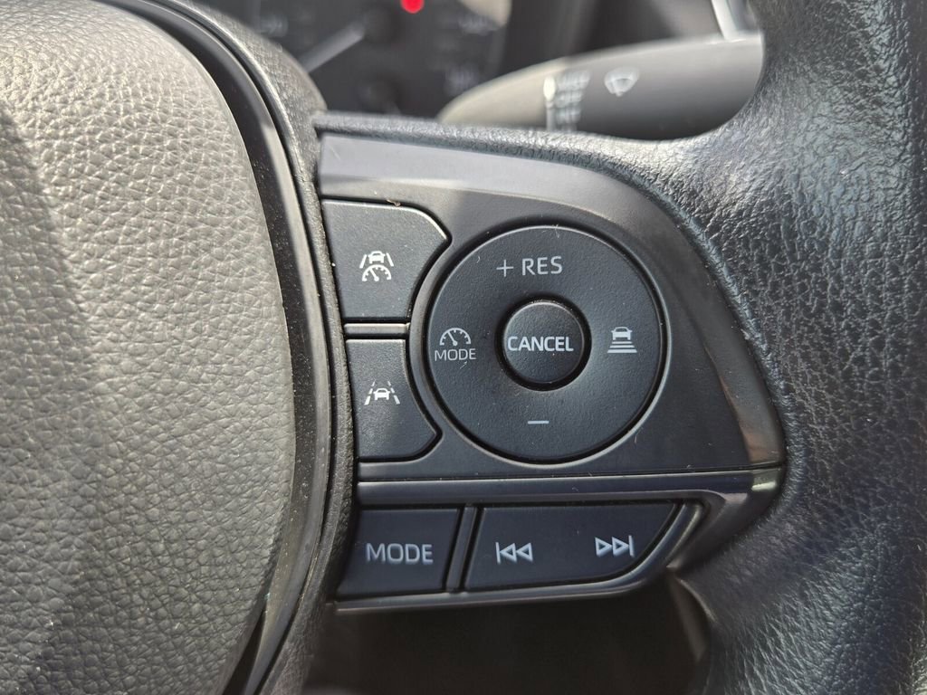 Used 2024 Toyota Corolla Cross AWD Hybrid image 26