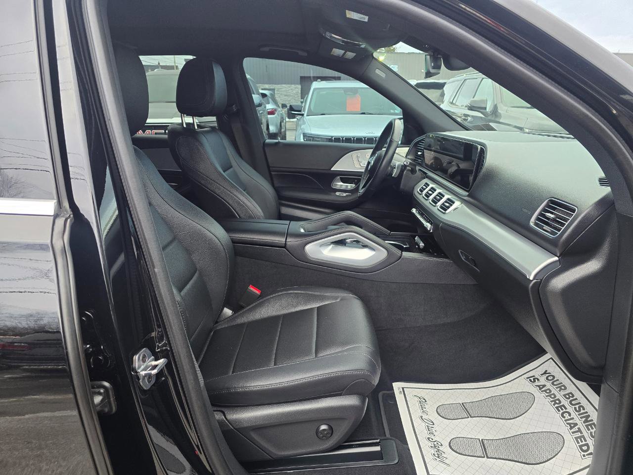 Used 2025 Mercedes-Benz GLE 350 4MATIC image 17