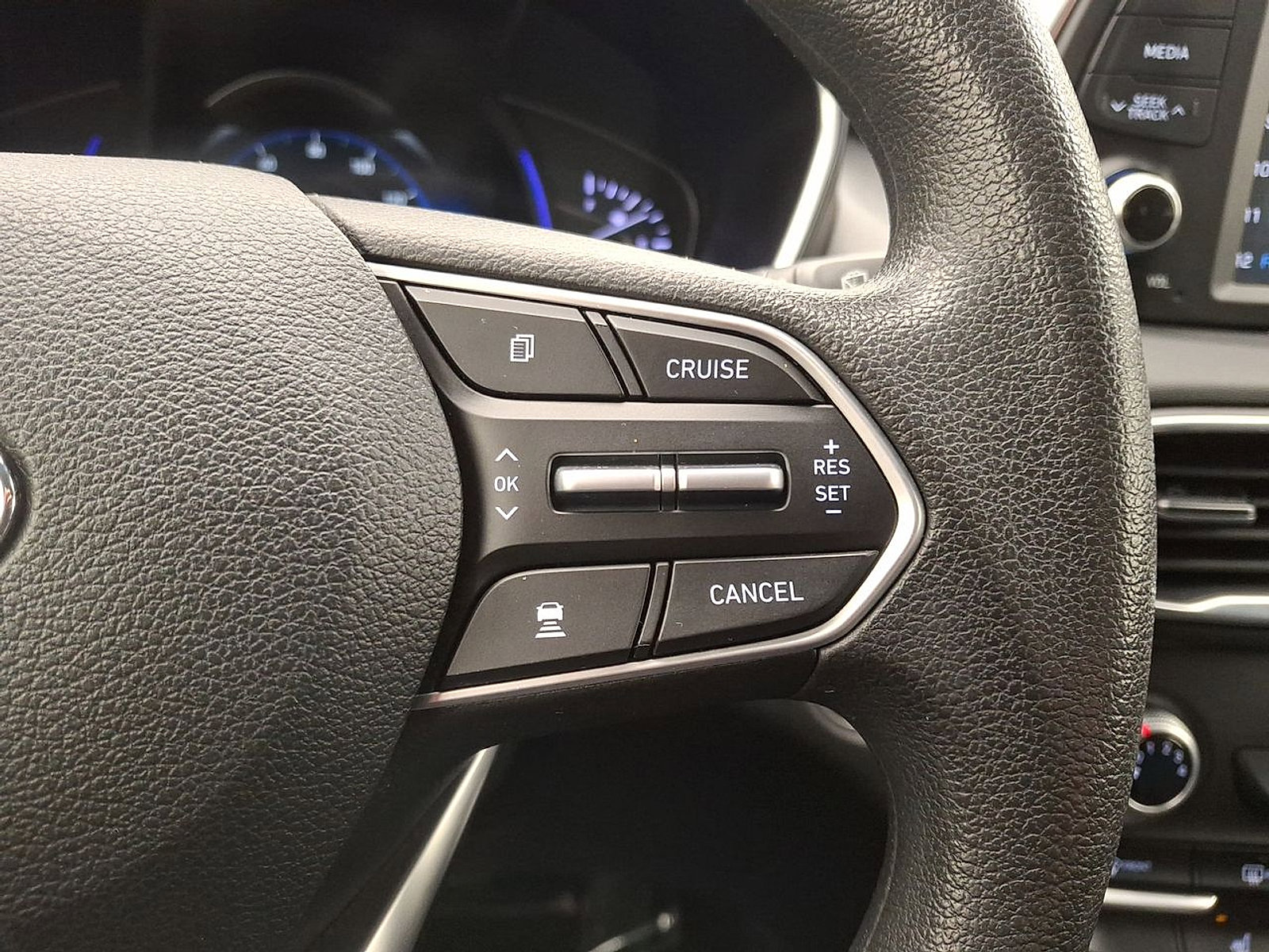 Used 2020 Hyundai Santa Fe SEL image 18