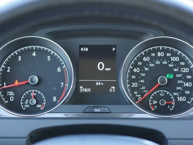 Used 2018 Volkswagen Golf S image 21