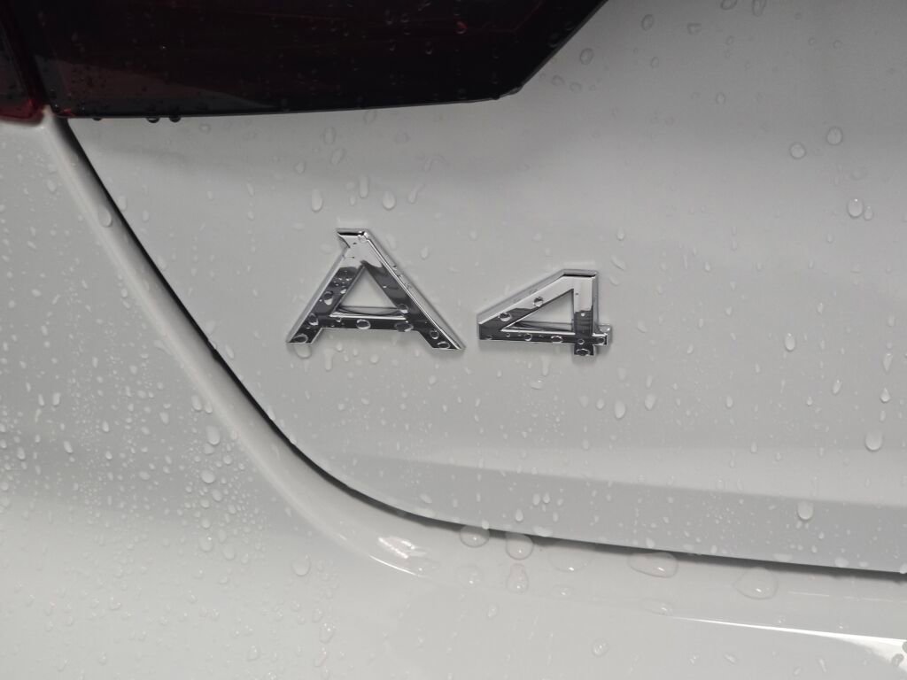Used 2023 Audi A4 2.0T Premium w/ Convenience Package image 32