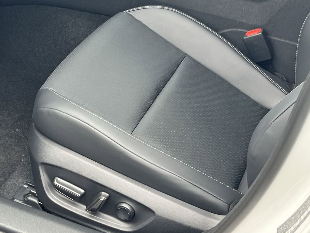 New 2026 Toyota Prius XLE image 8