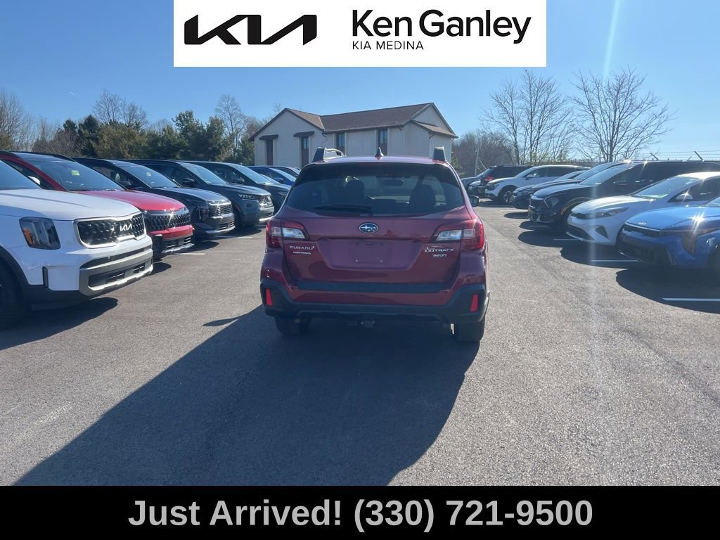 Used 2018 Subaru Outback 3.6R Limited AWD/4WD image 6