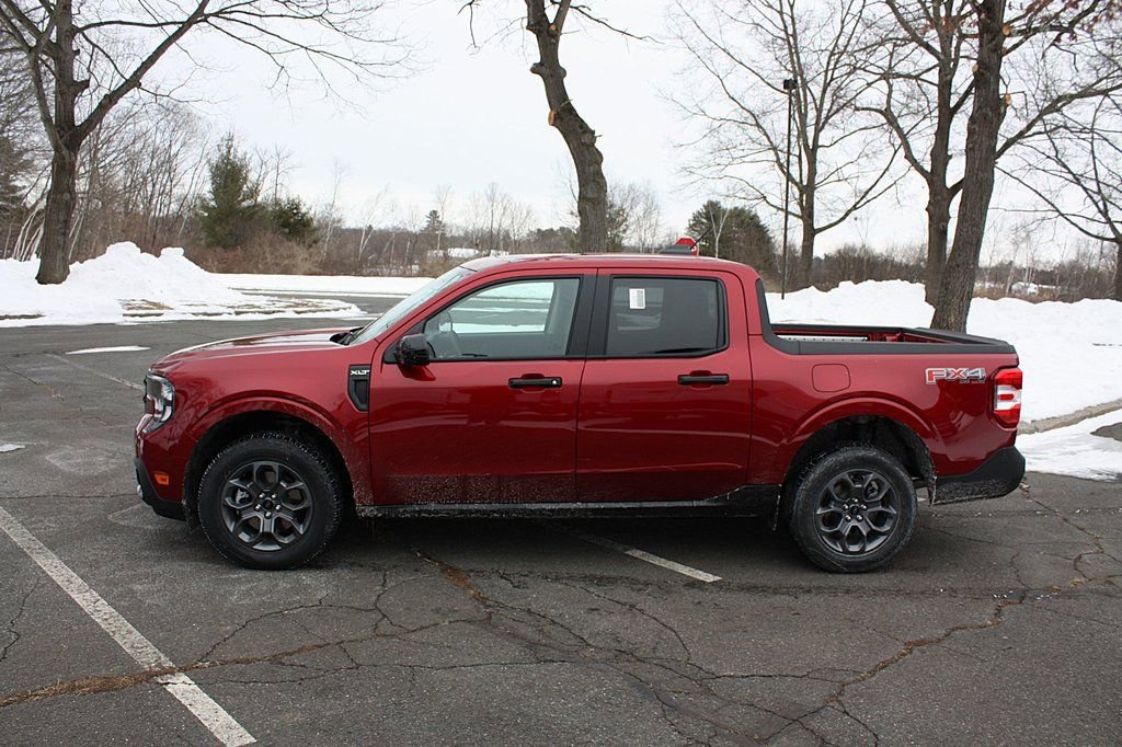 New 2026 Ford Maverick XLT w/ XLT Luxury Package image 2