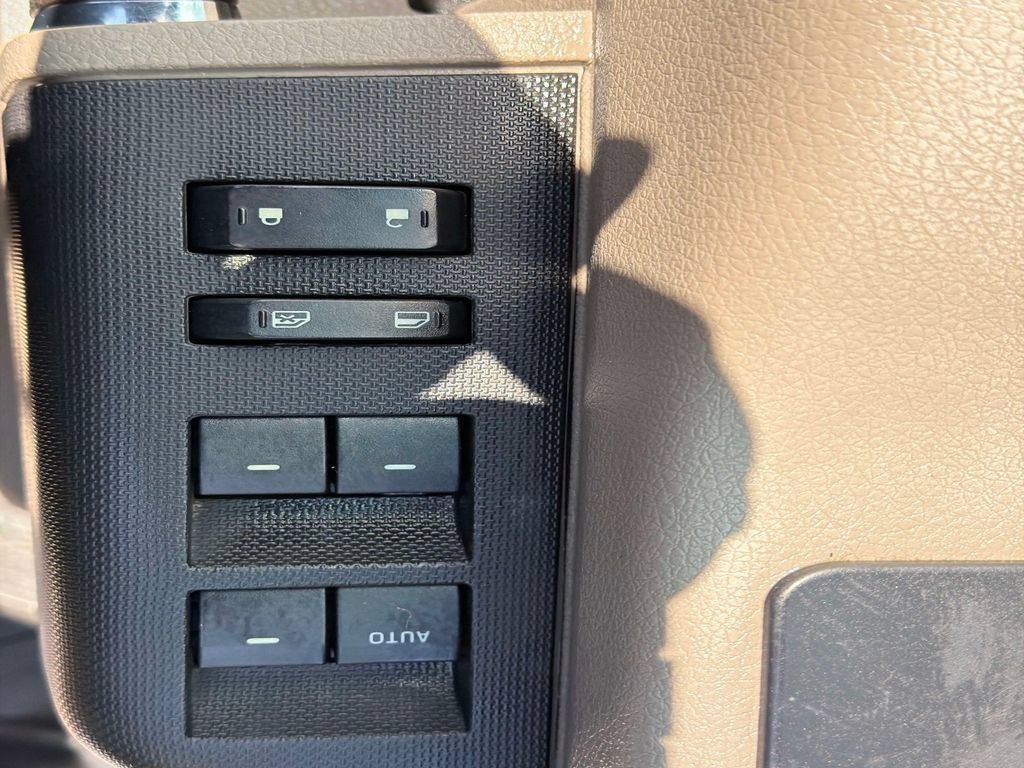 Used 2008 Ford F350 XLT AWD/4WD image 19