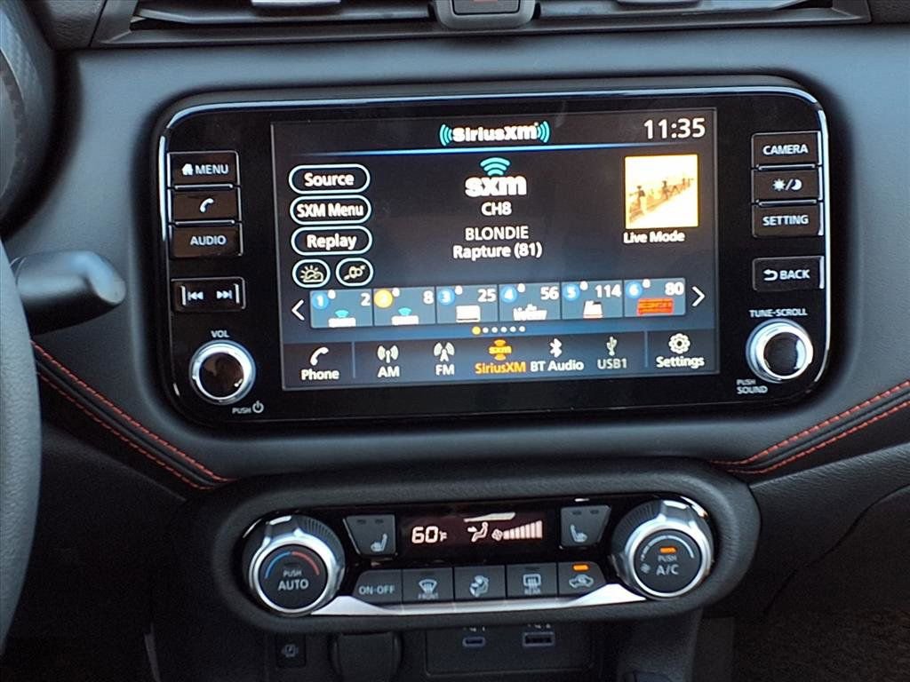 New 2025 Nissan Versa SR w/ Trunk Package image 13