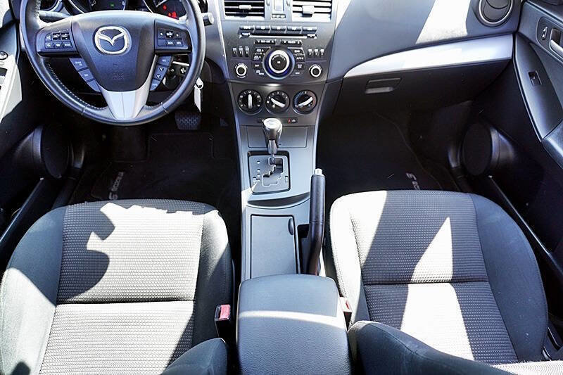 Used 2012 MAZDA MAZDA3 i Touring image 21