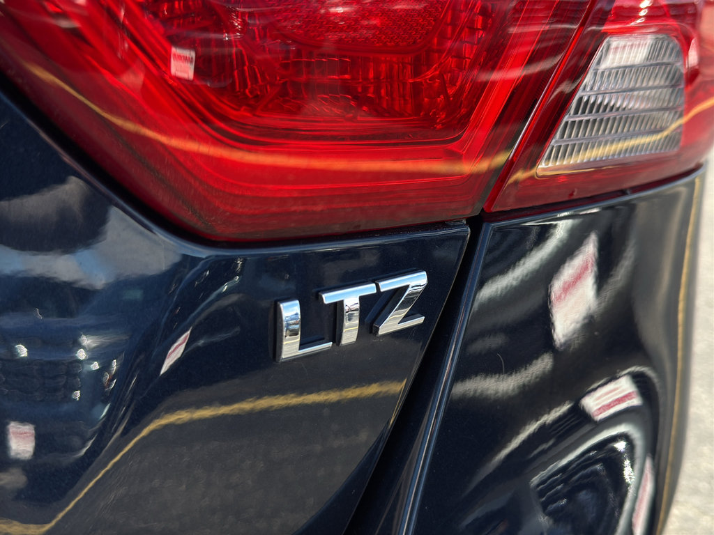Used 2015 Chevrolet Impala LTZ FWD image 9