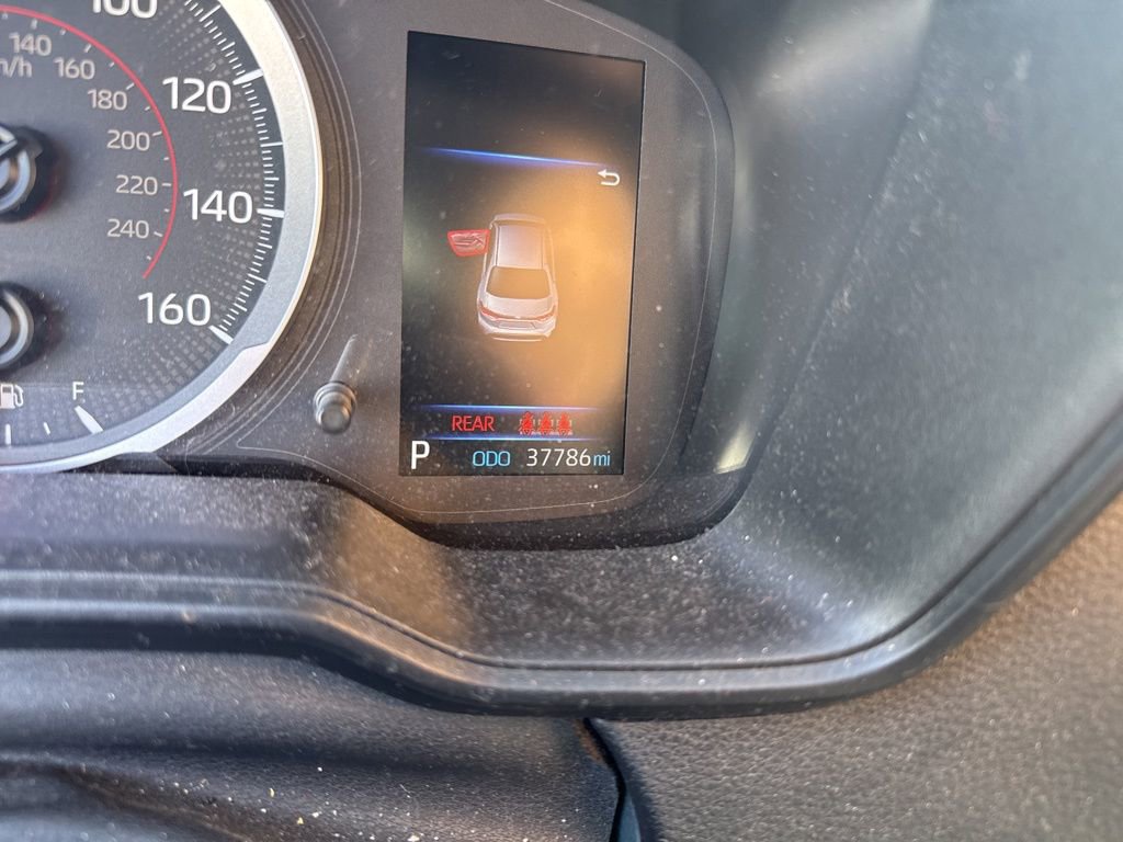 Used 2022 Toyota Corolla SE w/ Carpet Mat Package (TMS) image 9