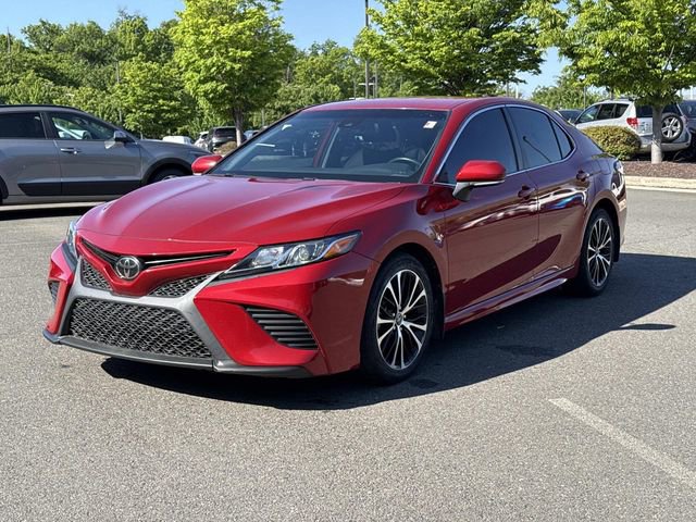 Used 2019 Toyota Camry SE w/ Convenience Package FWD image 5