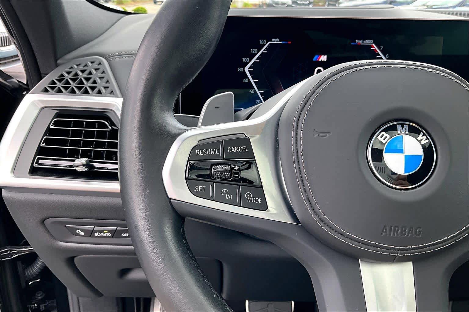 Certified 2024 BMW X6 xDrive40i w/ Premium Package AWD/4WD image 24