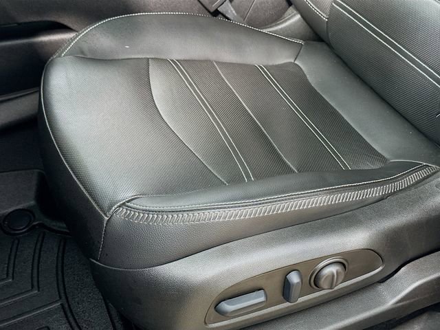 Used 2023 GMC Terrain Denali image 9