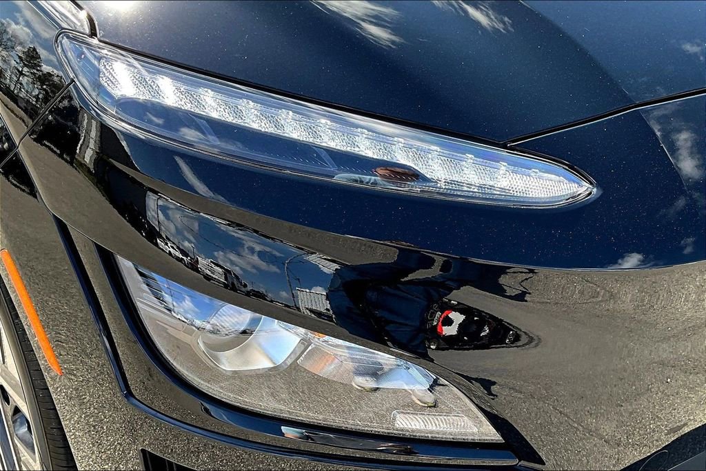 Used 2023 Hyundai Kona SE image 33