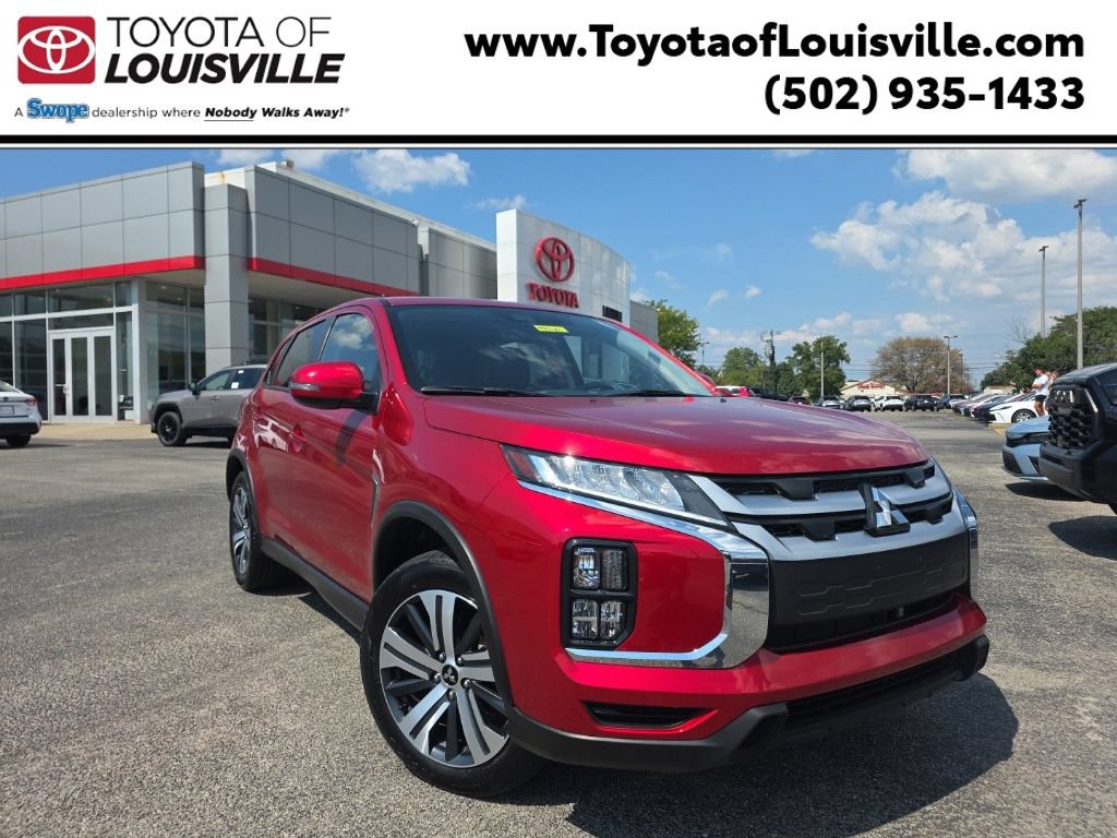 Used 2025 Mitsubishi Outlander Sport SE AWD/4WD image 1