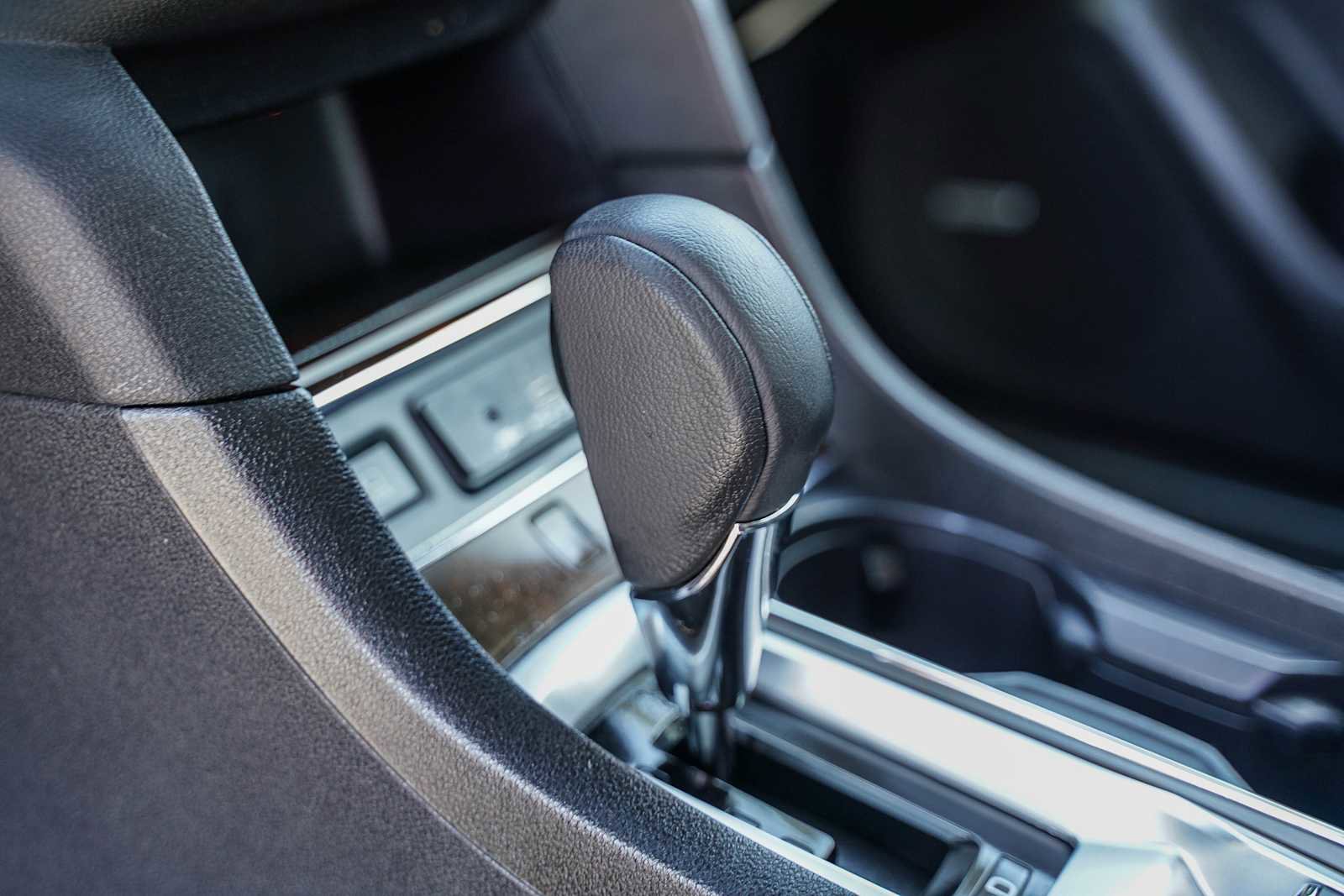 Used 2024 Subaru Ascent Touring image 19