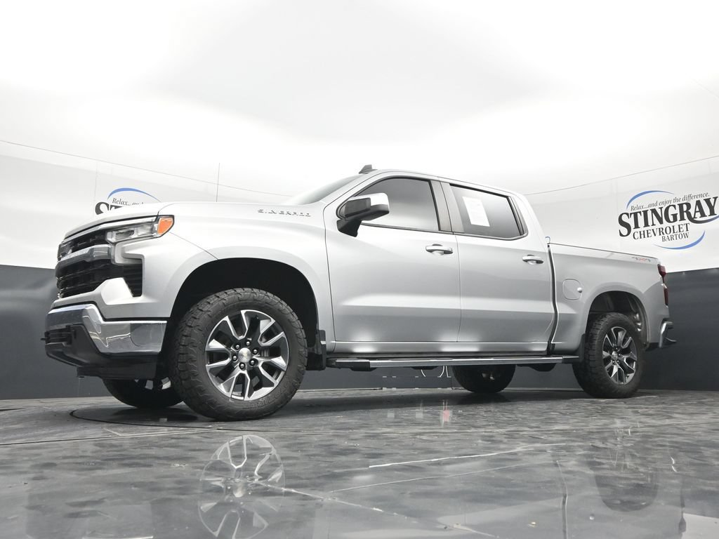 Used 2022 Chevrolet Silverado 1500 LT AWD/4WD image 30
