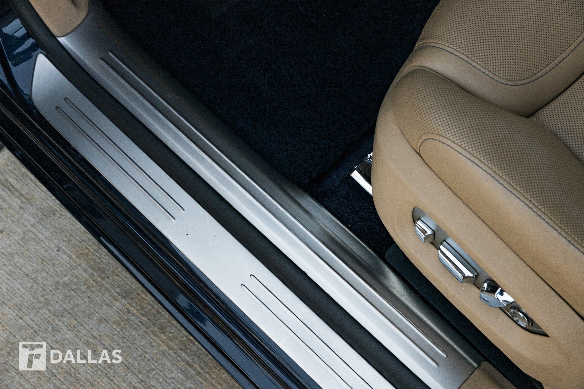 Used 2019 Rolls-Royce Ghost image 22