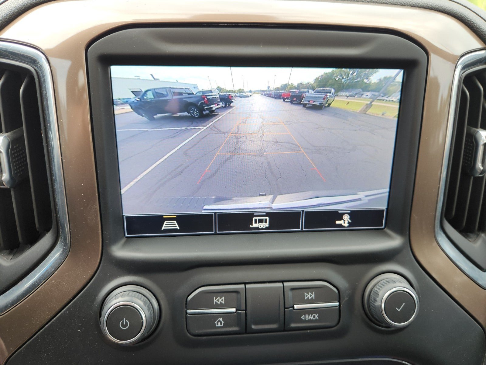 Used 2021 Chevrolet Silverado 1500 High Country AWD/4WD image 44