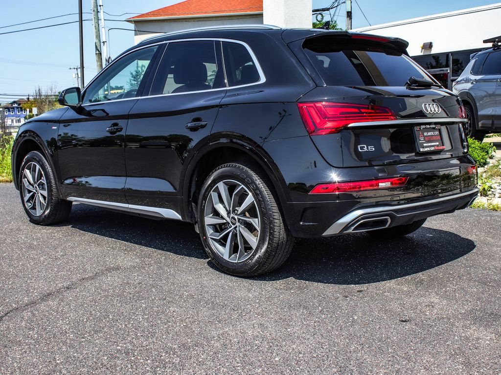 Used 2023 Audi Q5 2.0T Premium w/ Convenience Package AWD/4WD image 4