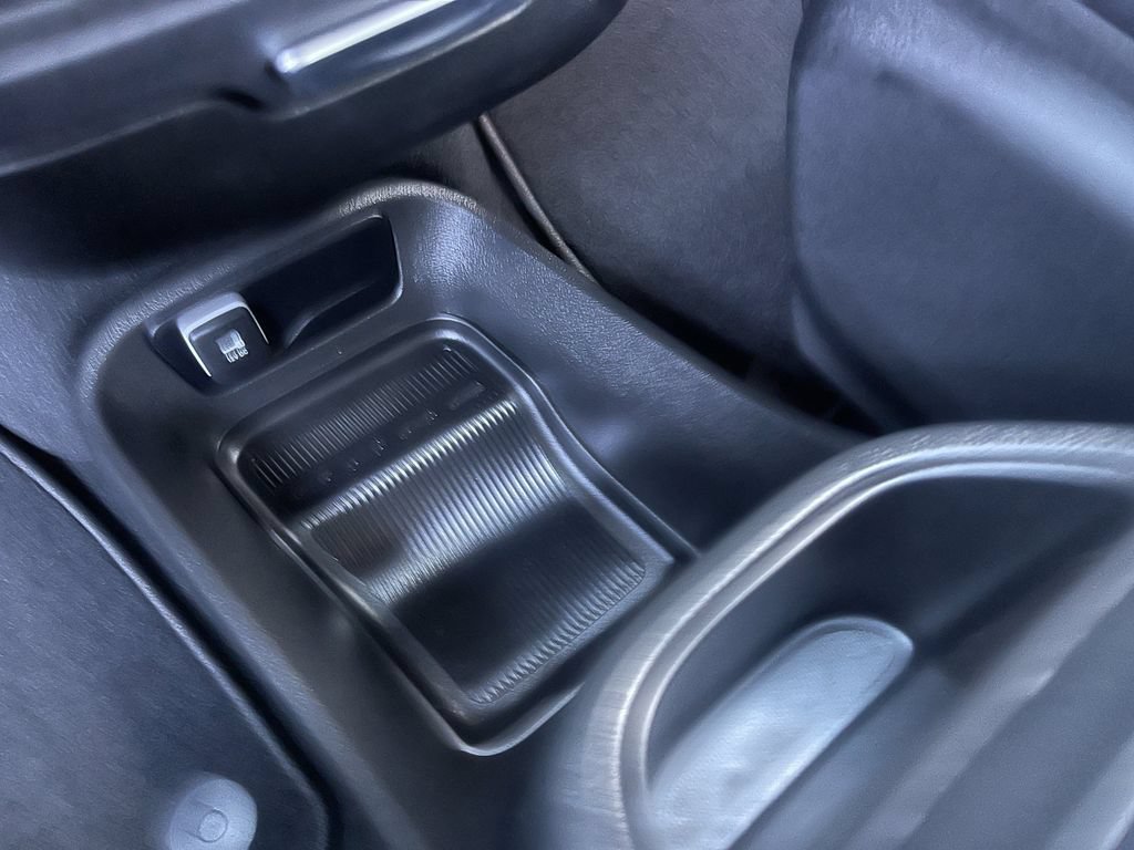 New 2026 Chrysler Pacifica Select FWD image 40