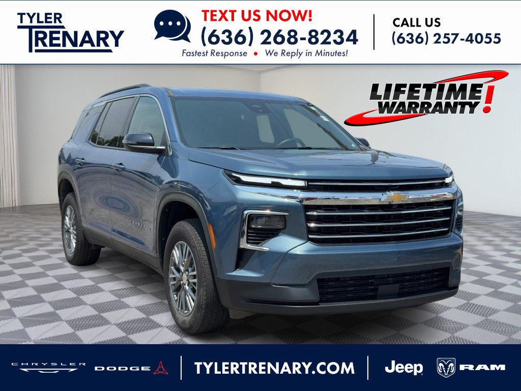 Used 2025 Chevrolet Traverse LT