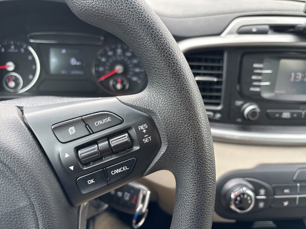 Used 2017 Kia Sorento AWD image 14