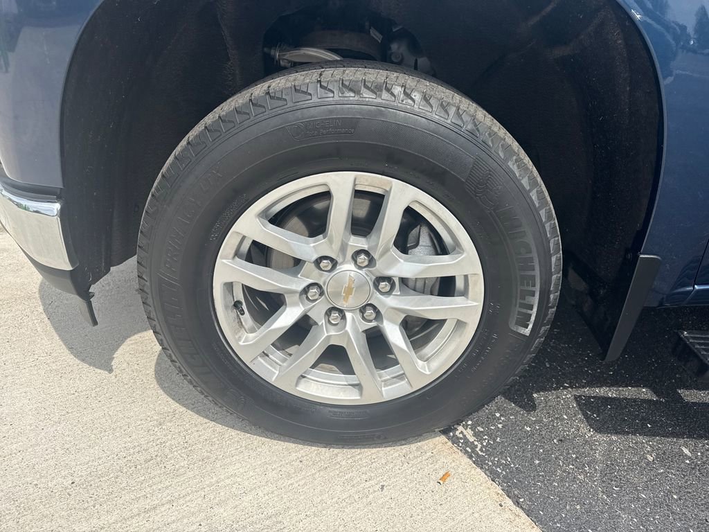 Used 2019 Chevrolet Silverado 1500 LT w/ All-Star Edition AWD/4WD image 16
