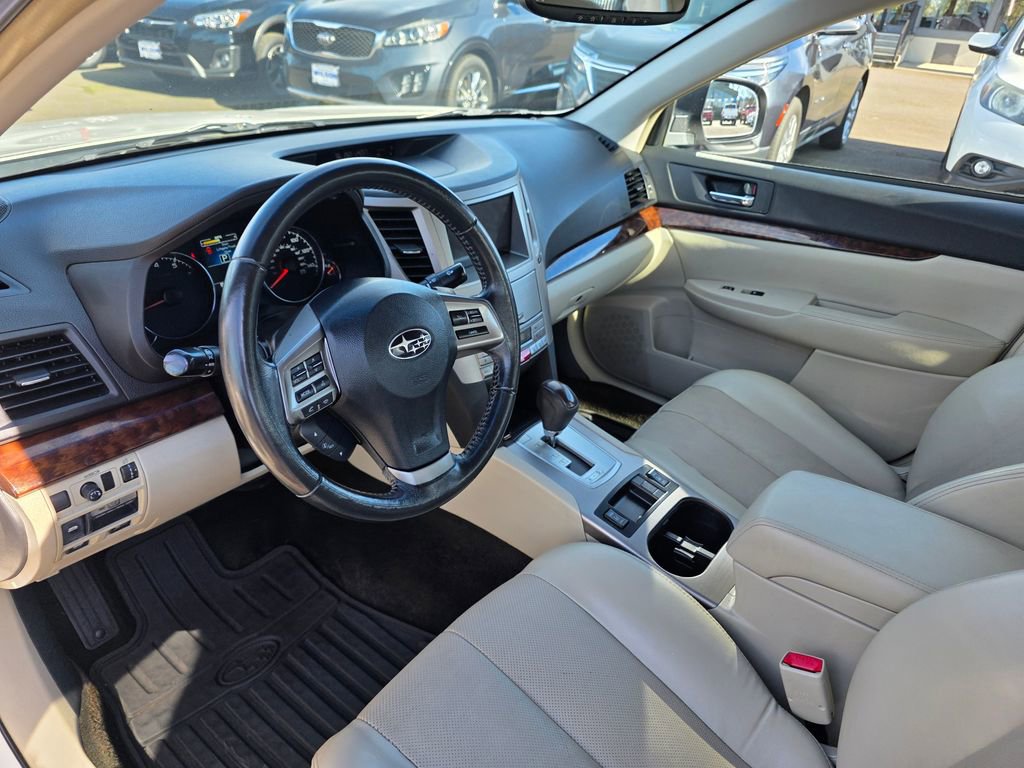 Used 2013 Subaru Legacy 2.5i Limited image 9