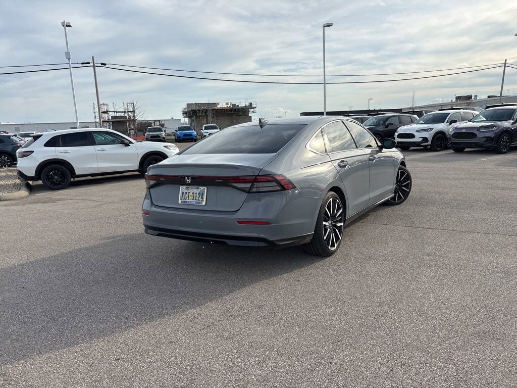 Used 2023 Honda Accord Touring image 11