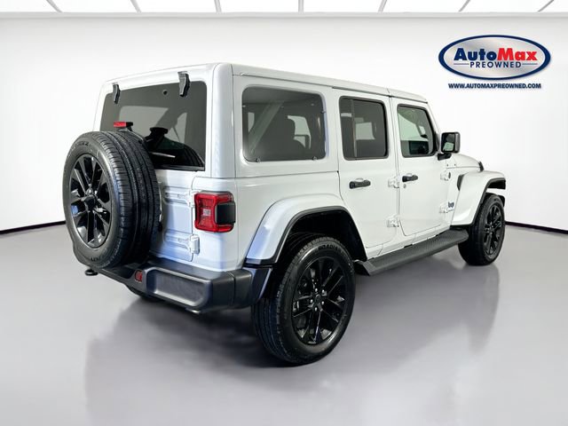 Used 2025 Jeep Wrangler Unlimited Sahara image 2