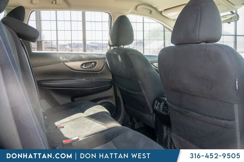 Used 2014 Nissan Rogue SV FWD image 20