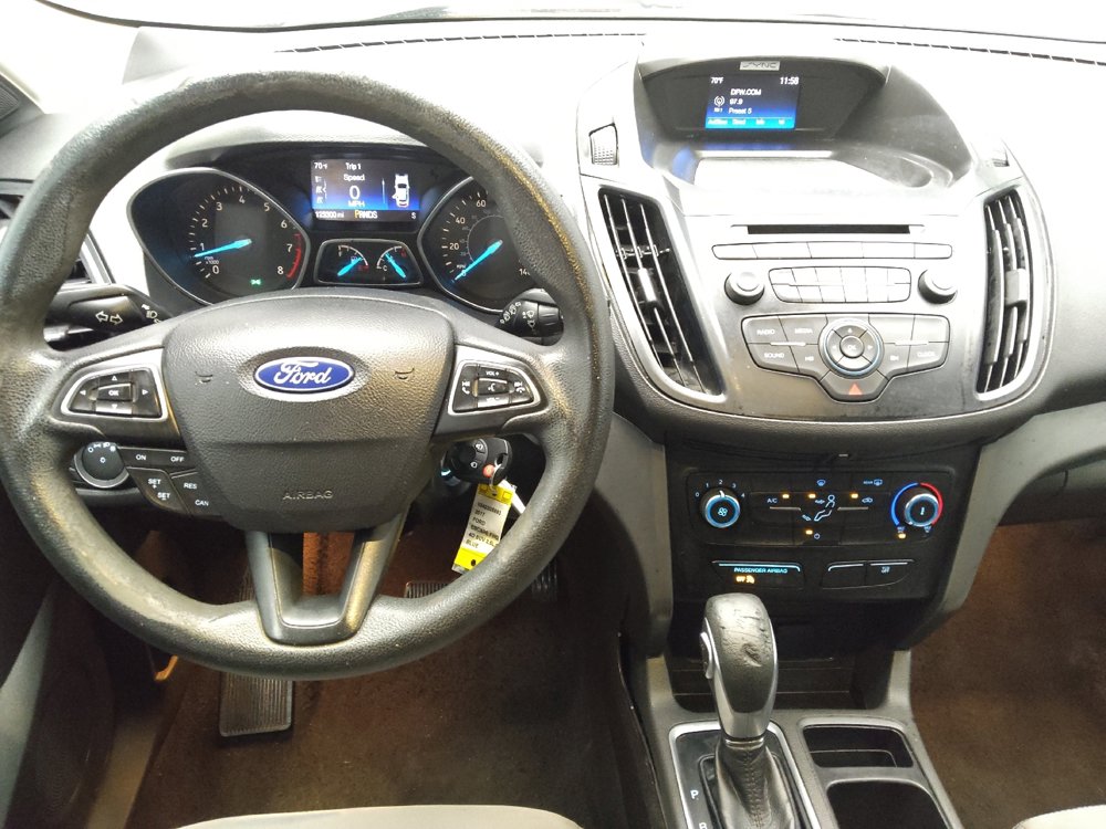 Used 2017 Ford Escape S FWD image 22