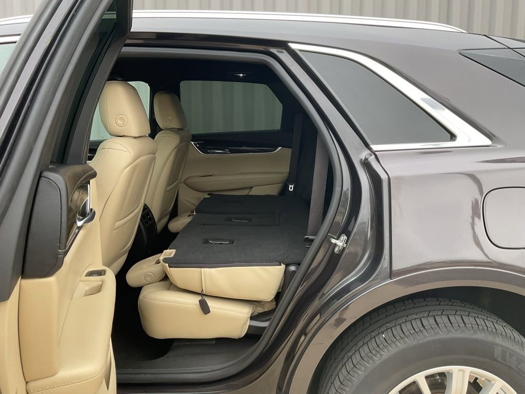 Used 2017 Cadillac XT5 FWD w/ LPO, Wheel Lock Package image 15